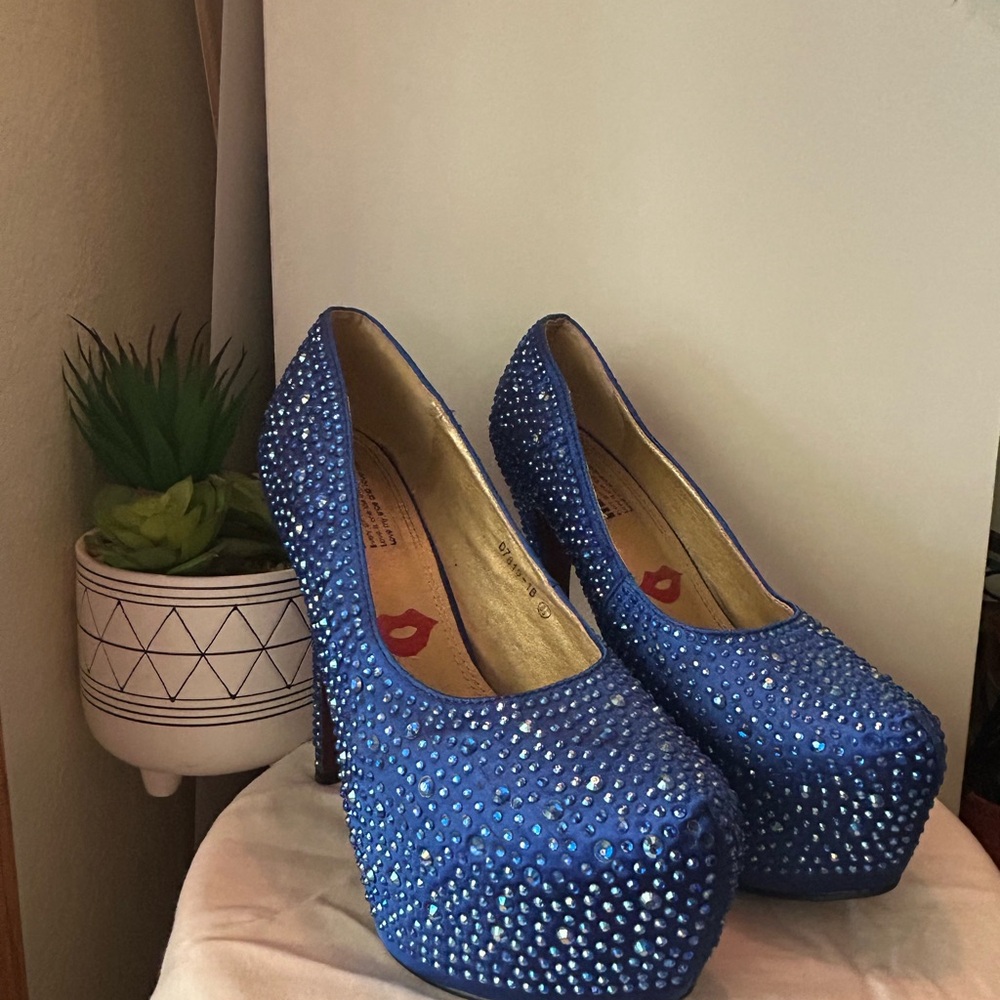 Red Kiss Platform Heels